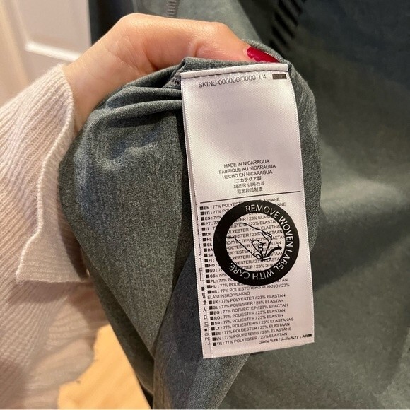 SKINS Series Compression Long Sleeve Top in Grey L NWOT - Picture 9 of 11